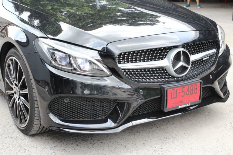 ลิ้นหน้า W205 C-Class ทรงเดิม 3 ชิ้น สีดำ