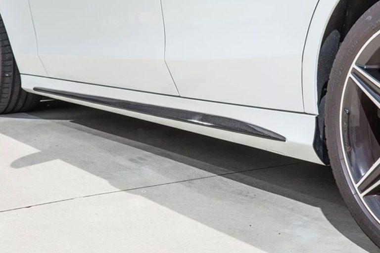 สเกิร์ตข้างแบบครอบ W205 Carbon Fiber ทรง AMG เดิม