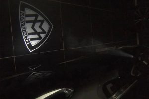 ไฟส่องพื้นติดกระจกมองข้าง โลโก้ ก้ Maybach 1 คู่