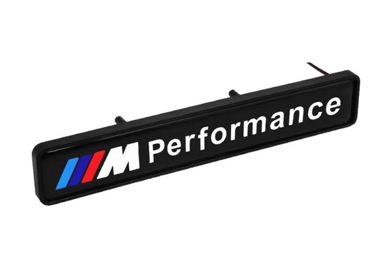 โลโก้ M Performance ติดกระจังหน้า LED
