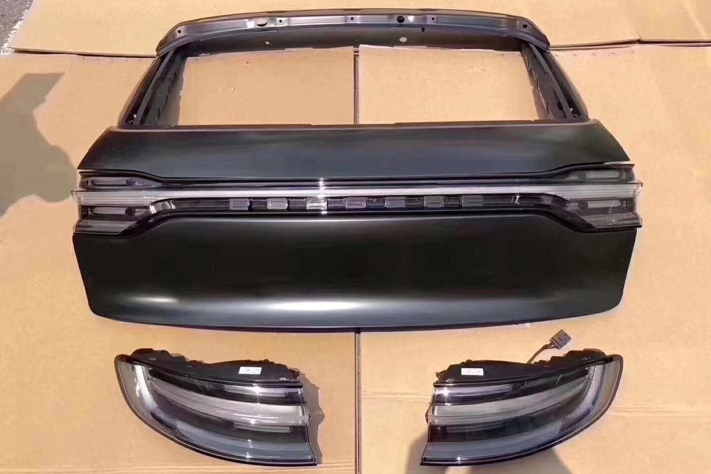 ชุดแปลงท้าย PORSCHE Macan Facelift
