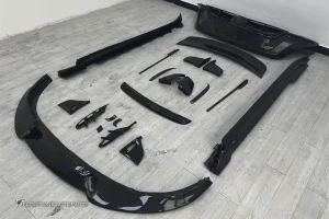 ชุดแต่งรอบคัน Carbon Fiber Porsche Taycan ทรง Mansory J1