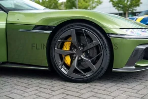 ชุดแต่ง Dry Carbon FERRARI 12CILINDRI ทรง USUS Autoclave