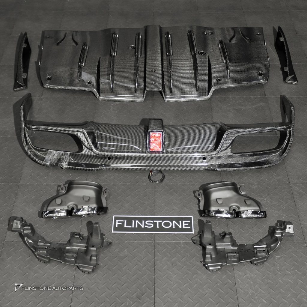 ชุดดิฟฟิวเซอร์ พร้อม ปลายท่อ Carbon Fiber สำหรับ W205 C-Class ทรง IMP