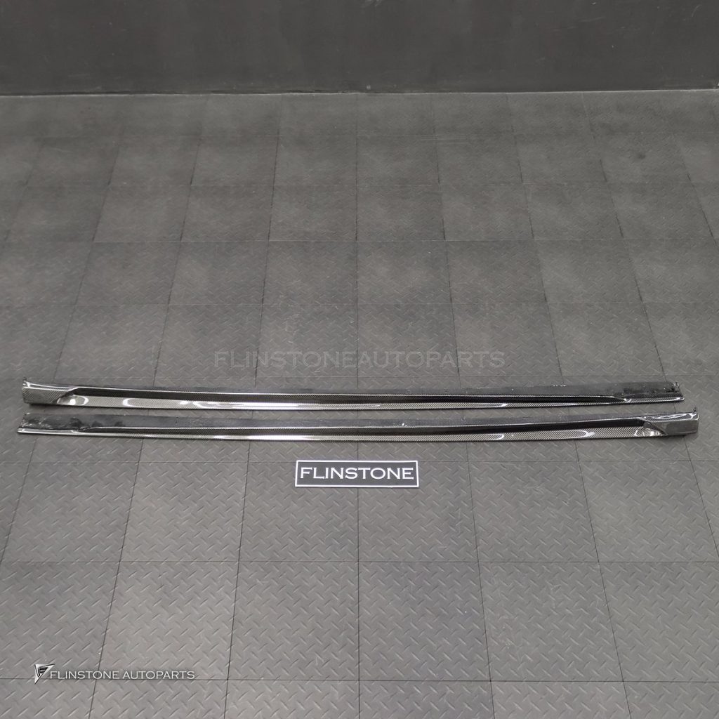 สเกิร์ตข้าง Carbon Fiber สำหรับ BMW X6 G06 LCI ทรง Larte design