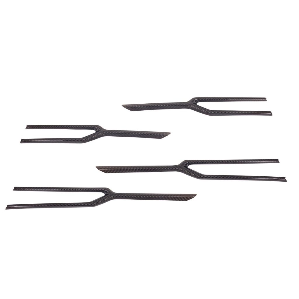 ตกแต่งภายนอก สำหรับ Lamborghini Urus ทรง URBAN (Tuning Forks)