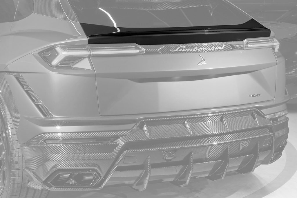 คิ้วประตู Carbon Fiber ส่วนบน Lamborghini Urus แบบพ่นสี ทรง TOPCAR R\’Evo Limited Edition 2.0