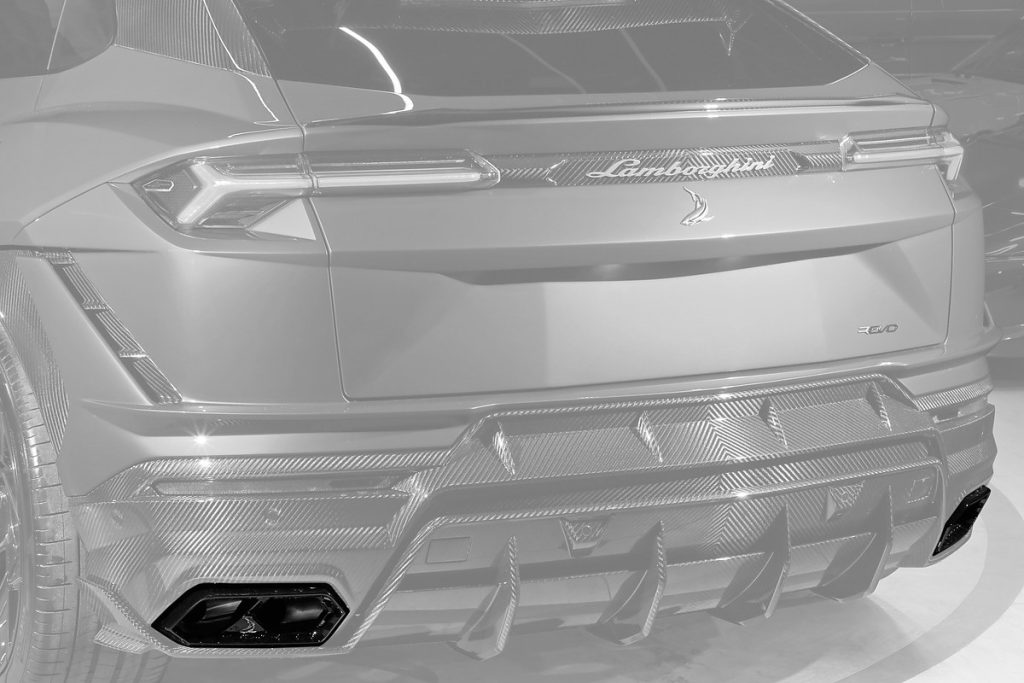 ปลายท่อ Carbon Fiber Lamborghini Urus ทรง TOPCAR R\’Evo Limited Edition 2.0 2 ชิ้น