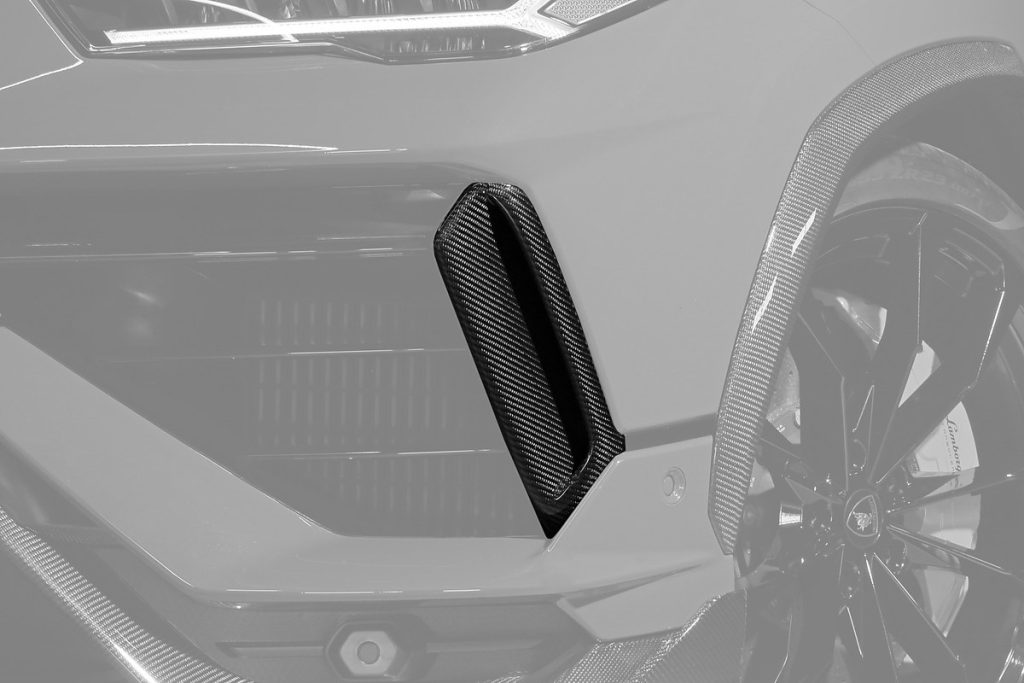 ช่องระบายอากาศ Carbon Fiber Lamborghini Urus S ทรง TOPCAR 2 ชิ้น (Intake Bumper)