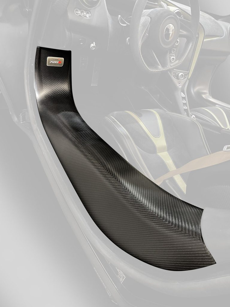 กาบบันได Carbon Fiber McLaren 720S ทรง TOPCAR Fury