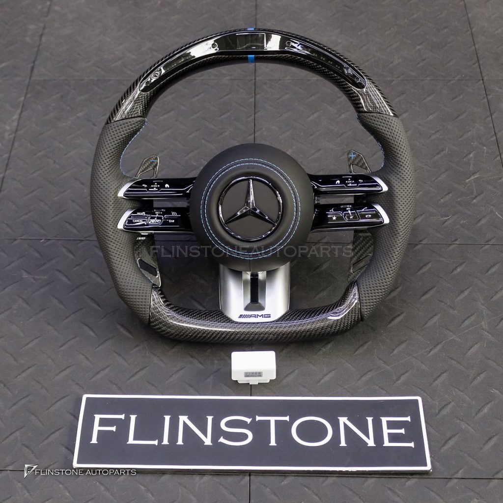 พวงมาลัย Carbon fiber พร้อม Airbag พร้อม Display Shift LED สำหรับ W117 CLA-Class หนังดำ ด้ายฟ้า ก้านสีดำเงา-โครเมี่ยม