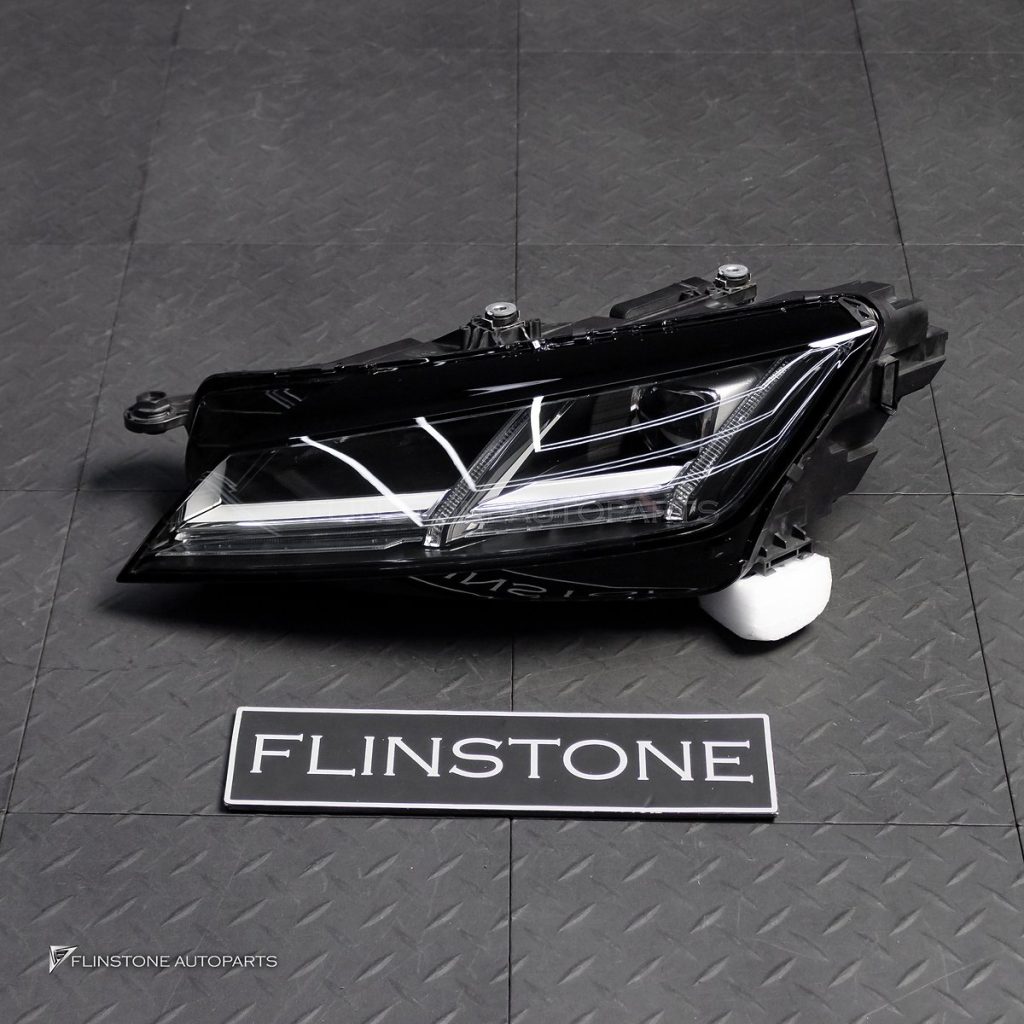 ไฟหน้า ข้างซ้าย สำหรับ AUDI TT MK3 8S0.941.033.C แท้