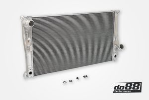 หม้อน้ำ do88 สำหรับ BMW 135i 335i 35i N54 N55 Automatic 2007-2013 (E9X E82 E89)