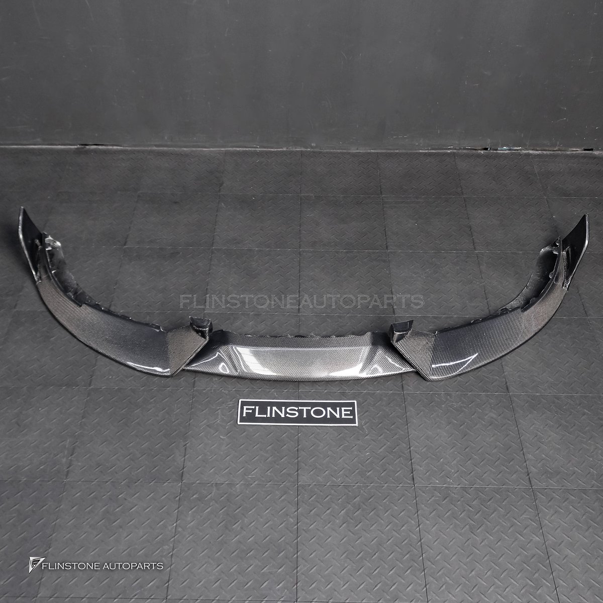 ลิ้นหน้า Carbon Fiber USUS AUTOCLAVE สำหรับ BMW G30 LCI Series 5