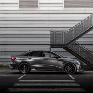 ชุดแต่งรอบคัน Carbon Fiber สำหรับ Audi RS3 Saloon ทรง URBAN