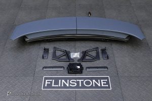 สปอยเลอร์ท้าย LED สำหรับ Porsche 971 Panamera ทรง TUBRO S งานดิบ
