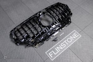 กระจังหน้า สำหรับ W214 E-Class ทรง AMG GT Black