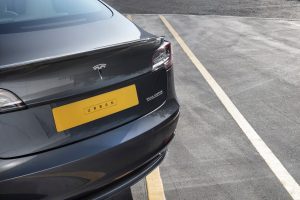 ดิฟฟิวเซอร์ท้าย Carbon Fiber สำหรับ Tesla Model 3 ทรง URBAN