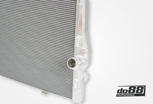 หม้อน้ำ do88 สำหรับ BMW M3 E90 E92