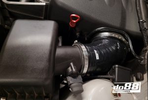 ท่อไอดี do88 สีน้ำเงิน สำหรับ BMW M3 E46 2000-2006