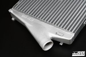 อินเตอร์คูลเลอร์ do88 สำหรับ SAAB 9-3 2.8t V6 2006