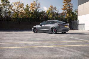 สปอยเลอร์ท้าย Carbon Fiber สำหรับ Tesla Model 3 ทรง URBAN