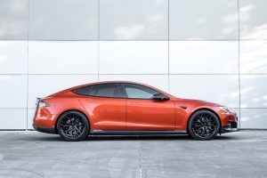 สเกิร์ตข้าง Carbon Fiber สำหรับ Tesla Model S ทรง URBAN