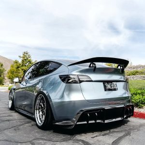 วิงหลัง Carbon Fiber Tesla Model Y ADRO แท้