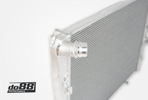 หม้อน้ำ do88 สำหรับ BMW M3 E90 E92