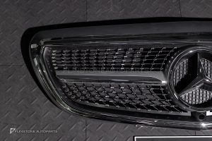 กระจังหน้า Mercedes Benz สำหรับ W213 E-Class ทรง Diamond สำหรับรถ exclusive สีโครเมี่ยม