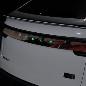 สติกเกอร์ตกแต่ง Hansshow Tesla Model Y Juniper (FLUORESCENT LETTERING T-E-S-L-A)