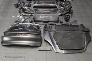ชุดแปลงโฉมรอบคัน สำหรับ Porsche Cayenne 958.1 เป็น Cayenne 9Y0.2 หน้า TURBO หลัง Sport Design