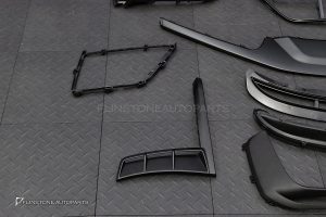 ชุดกันชนหน้า สำหรับ Porsche 718 Cayman-Boxster ทรง GT4