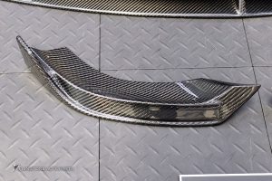 ลิ้นหน้า Carbon Fiber สำหรับ W254 GLC-Class ทรง Future Design แท้