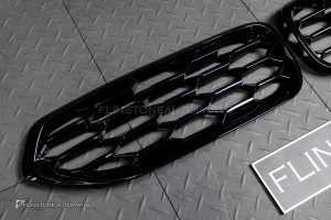 กระจังหน้า สำหรับ BMW G29 Z4 ทรง Diamond สีดำเงา
