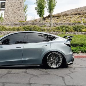 วิงหลัง Carbon Fiber Tesla Model Y ADRO แท้