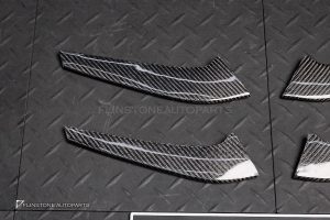 ช่องลมหน้า Carbon Fiber USUS AUTOCLAVE สำหรับ C190 AMG GT R