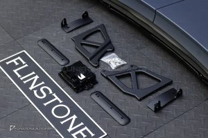 สปอยเลอร์ท้าย LED สำหรับ Porsche 971 Panamera ทรง TUBRO S งานดิบ