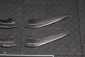 ช่องลมหน้า Carbon Fiber USUS AUTOCLAVE สำหรับ C190 AMG GT R