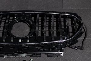 กระจังหน้า LED สำหรับ W214 E-Class ทรง E53 AMG GT สีดำเงา-โครเมี่ยม มีกล้อง