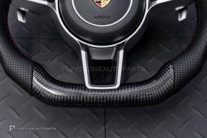 พวงมาลัย พร้อม Airbag Carbon Fiber สำหรับ Porsche Cayenne 958 ก้านสีโครเมี่ยม-ดำ หนังสีดำ ด้ายสีแดง
