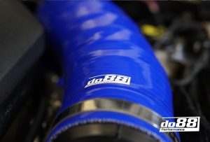 ท่อไอดี do88 สีน้ำเงิน สำหรับ VAG 2.0 TSI EA888 Gen4 (300hp)