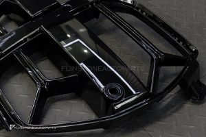 กระจังหน้า สำหรับ BMW M3 G80-M4 G82 ทรง CSL สีดำเงา