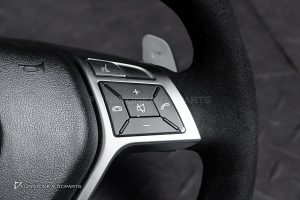 พวงมาลัย พร้อม Airbag สำหรับ W207 E-Class หนังดำ ด้ายแดง กรอบสี ดำ-เงิน