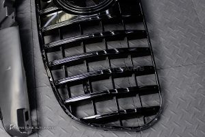 กระจังหน้า สำหรับ W167 GLS-Class Facelift ทรง GT สีดำเงา
