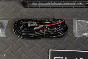 สปอยเลอร์หลังคา พร้อมไฟ LED สำหรับ GWM TANK500 สีดำเงา