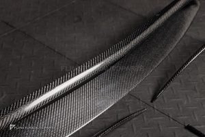 ชุดลิ้นหน้า Carbon Fiber W117 CLA-Class Facelift ทรง CLA45 AMG
