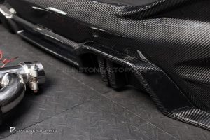 ดิฟฟิวเซอร์ท้าย Carbon Fiber BMW X6 G06 LCI ทรง Future Design พร้อมไฟ LED และปลายท่อ