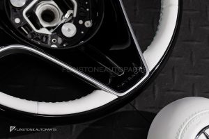 พวงมาลัย พร้อม Airbag สำหรับ X167 GLS-Class MAYBACH หนังสีขาว กรอบดำเงา-โครเมี่ยม ด้ายขาว โลโก้ MAYBACH