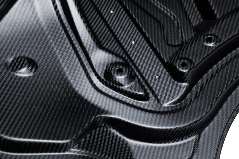 carbon fibre boot lid BMW M8 F9X PAKTECHZ